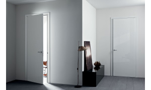 Minimalism and smooth surfaces: the trend for brevity in door design